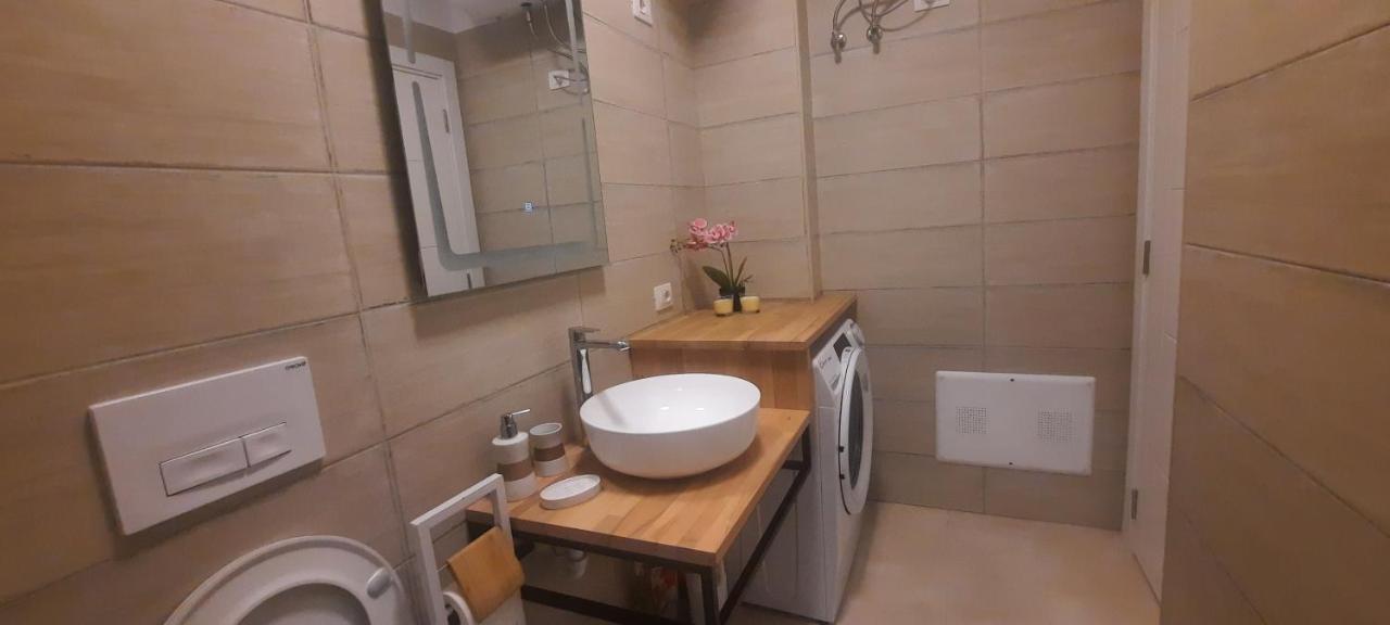 Flower Apartment تيرانا المظهر الخارجي الصورة