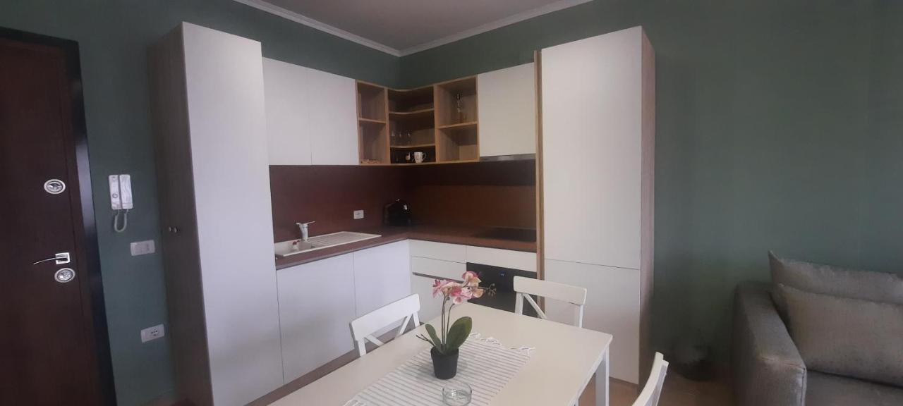 Flower Apartment تيرانا المظهر الخارجي الصورة